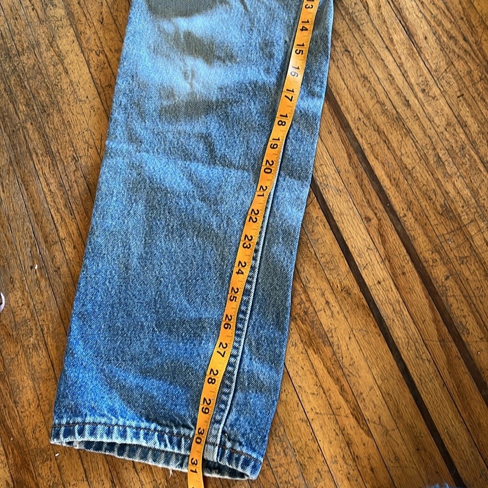Distressed Levi’s - Picture 6 of 7